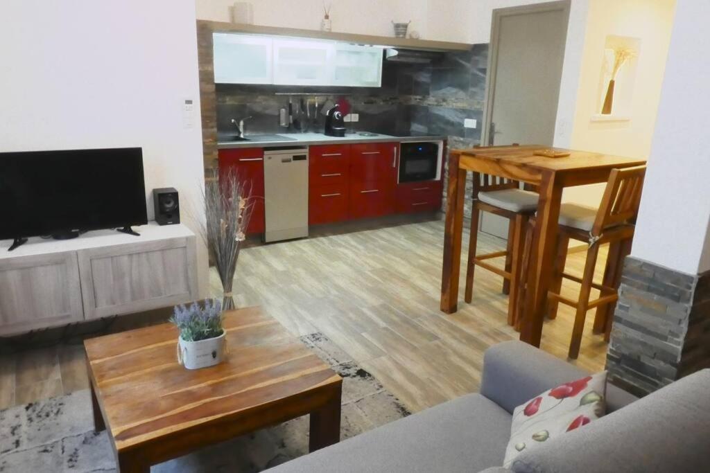 Tiloft Apartment Антиб Екстериор снимка