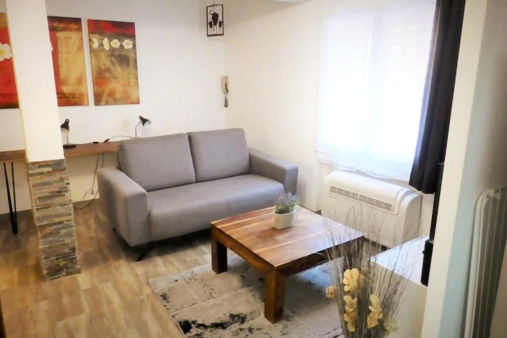 Tiloft Apartment Антиб Екстериор снимка